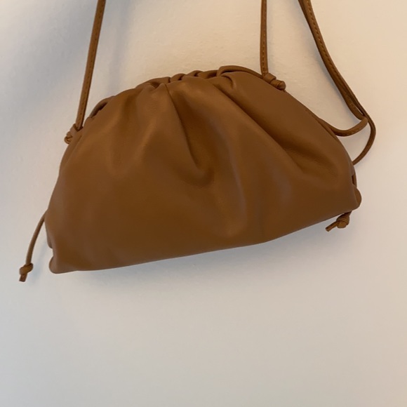 Mini Bottega Veneta Pouch Caramello - Picture 9 of 11